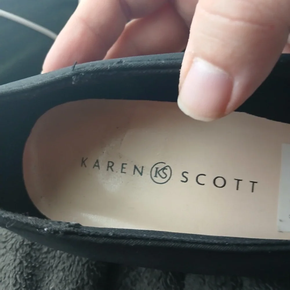 Karen Scott karen scott
